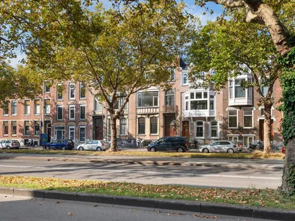 Tussenwoning te koop: 's-Gravendijkwal 35, Rotterdam