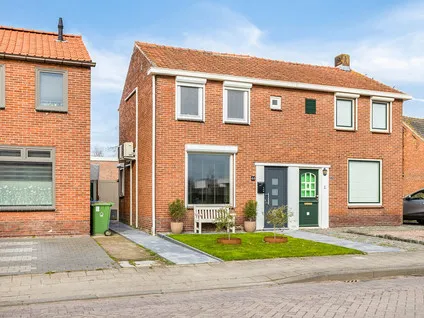 Twee-onder-één-kap te koop: 'S-Gravenstraat 44, Goukensberg Clinge