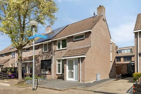 Hoekwoning te koop: 't Modderweidje 10, Waarland (woonkern) Waarland