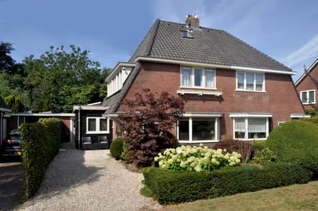 Twee-onder-één-kap te koop: 't Paadje 28, Zevenend Laren (Nh)