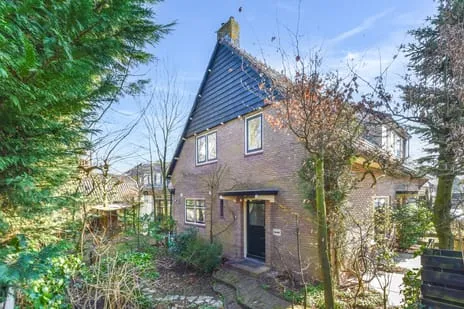 Tussenwoning te koop: 't Paadje 3, Zevenend Laren (Nh)