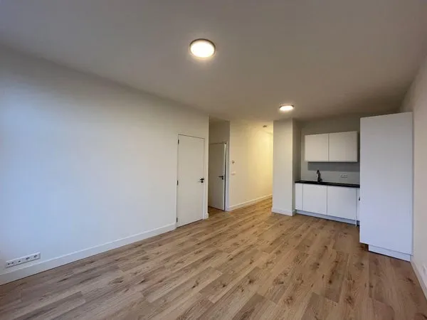 Woning te huur: 1e Middellandstraat, Oude Westen Rotterdam