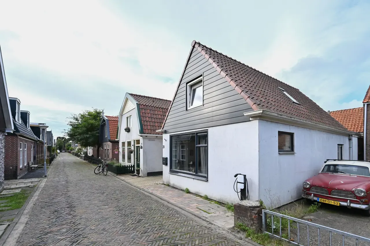 Woning te koop: 2e Rozenstraat 20, Lutjebroek