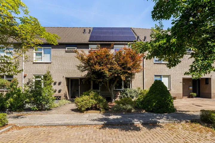 Tussenwoning te koop: A.B. van Lieshoutlaan 101, Waalwijk