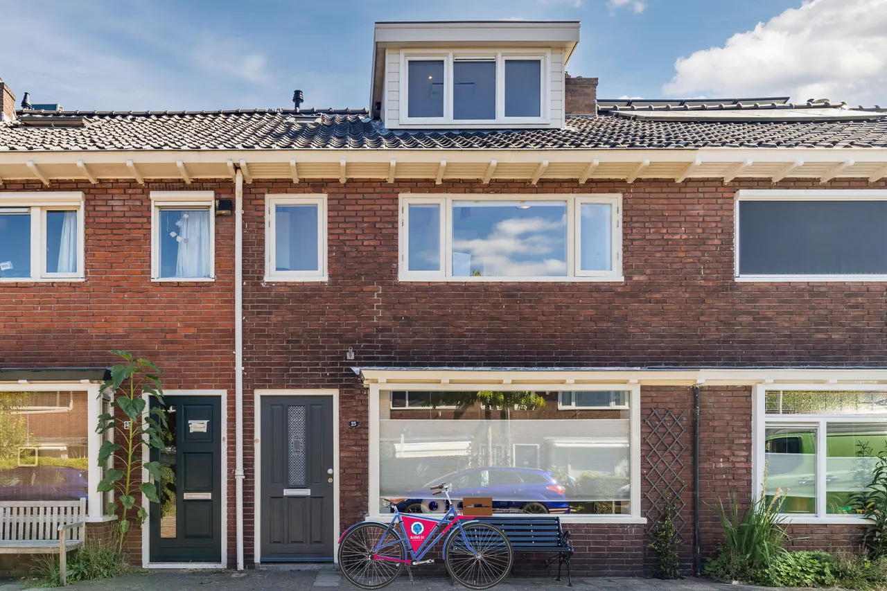 Tussenwoning te koop: A.H.G. Fokkerstraat 23, Utrecht