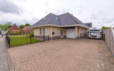 Vrijstaande woning te koop: A.H. van Swinderenstraat 1, Musselkanaal Centrum Musselkanaal