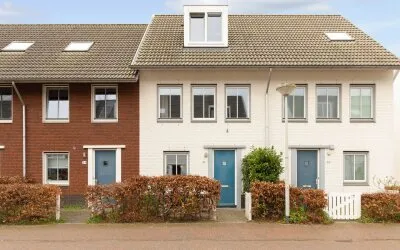 Tussenwoning te koop: A. Moenstraat 32, Elzenhagen-Noord Amsterdam