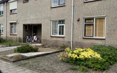 Tussenwoning te koop: A.B. van Lieshoutlaan 93, Besoyen Waalwijk