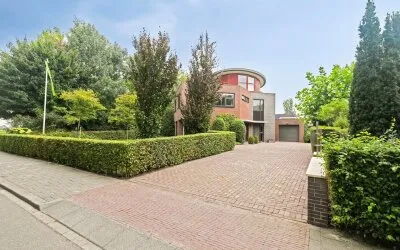 Vrijstaande woning te koop: A.J. Knipmeijerlaan 1, Emmeloord-de Erven Emmeloord