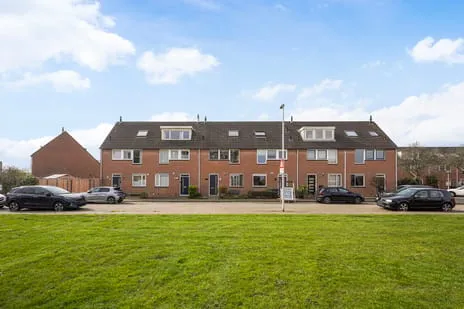 Tussenwoning te koop: Aakwerf 23, De Leyens Zoetermeer