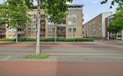 Studio for sale: Aalbersestraat 156, Dudokbuurt Amsterdam