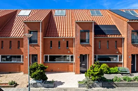 Tussenwoning te koop: Aalbessenlaan 5, Essellanden Wateringen
