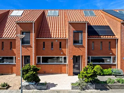 Tussenwoning te koop: Aalbessenlaan 5, Essellanden Wateringen