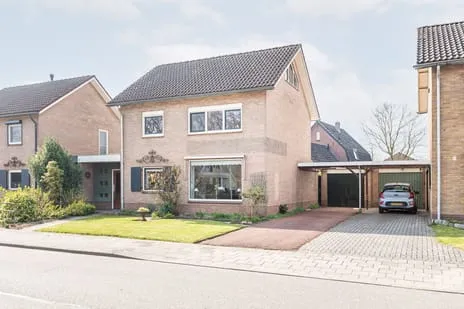 Twee-onder-één-kap te koop: Aaldersbeeklaan 104, Dinxperlo Noord Dinxperlo
