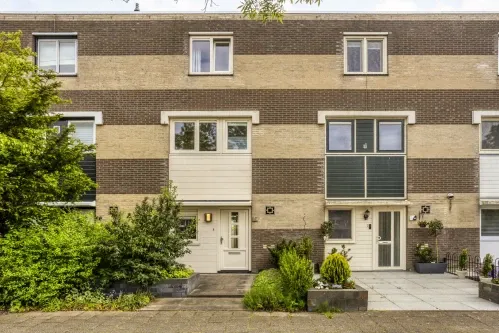 Tussenwoning te koop: Aalhorst 84, Horstenbuurt-Noord Alphen Aan Den Rijn