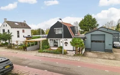 Twee-onder-één-kap te koop: Aalsmeerderdijk 210, Aalsmeerderbrug Aalsmeerderbrug