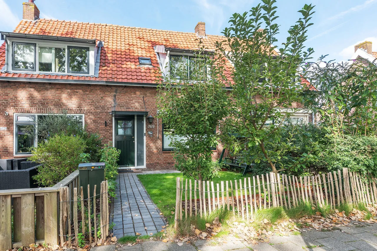 Tussenwoning te koop: Aalsmeerderweg 765, Rijsenhout