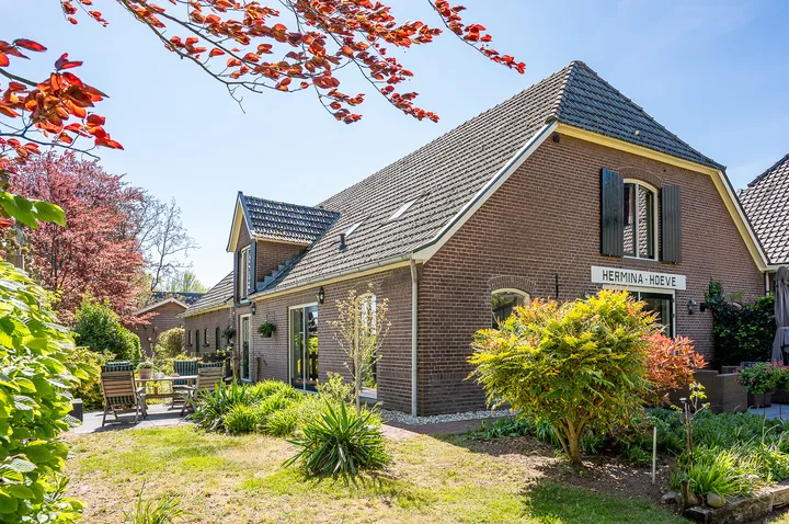 Twee-onder-één-kap te koop: Aaltenseweg 10A, Hengelo Hengelo (Gld)