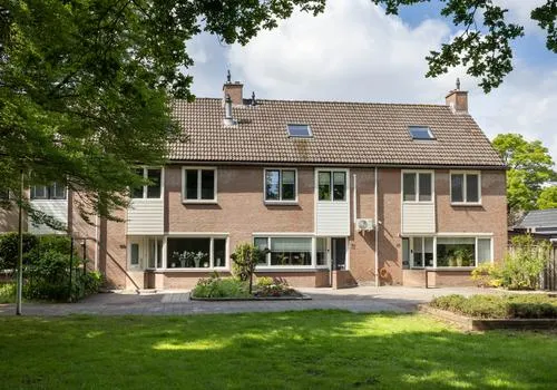 Tussenwoning te koop: Aaltje Noordewierstraat 117, Bruninkshoek Hengelo