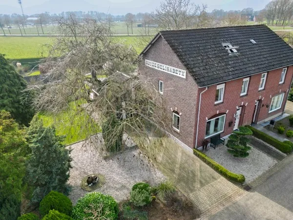 Twee-onder-één-kap te koop: Aan de Kreppel 10, Heythuysen