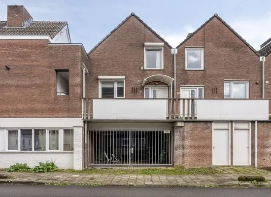 Tussenwoning te koop: Aan het Valderen 1B, Heugem Maastricht