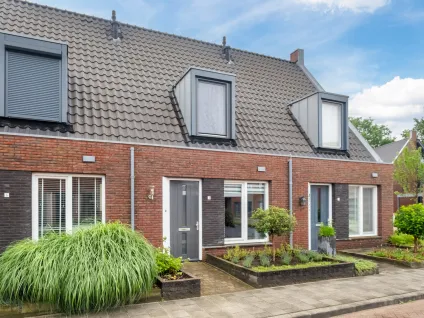 Tussenwoning te koop: Aangelag 4, Heusden centrum Heusden