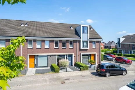 Tussenwoning te koop: Aardbeivlinder 81, Passewaaij-Zuid-Oost Tiel