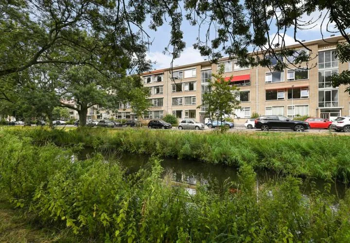 Appartement te koop: Aart van der Leeuwkade 30, Voorburg