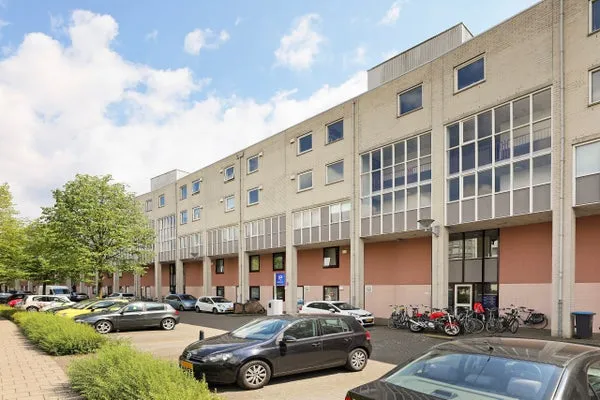 Appartement te huur: Aartsbisschop Romerostraat 129, Voordorp en Voorveldsepolder Utrecht