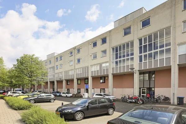 Appartement te huur: Aartsbisschop Romerostraat 59, Utrecht