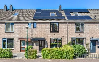 Tussenwoning te koop: Aartseveen 75, Noordbuurt Eemnes