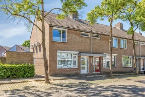 Hoekwoning te koop: Aartshertogenstraat 57, Wittevrouwenveld Maastricht