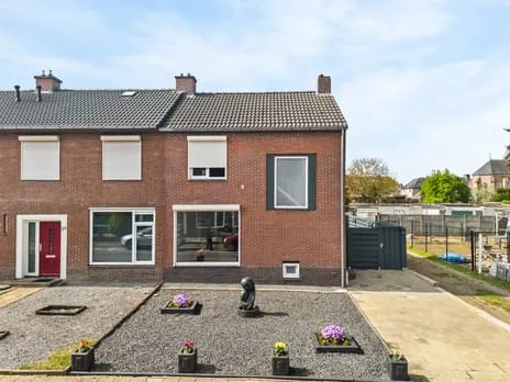 Hoekwoning te koop: Abdissenlaan 18, Abdissenbosch Landgraaf