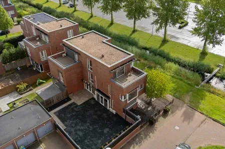 Twee-onder-één-kap te koop: Abe Lenstrahof 21, Bakenhof Arnhem