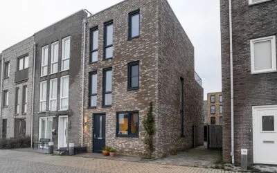 Hoekwoning te huur: Abebe Bikilastraat 20, Olympiakwartier West (brt) Almere