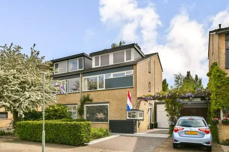 Tussenwoning te koop: Abeelstraat 69, Dordrecht