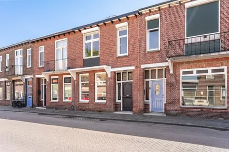 Tussenwoning te koop: Abeelstraat 9, Tuinzigt Breda