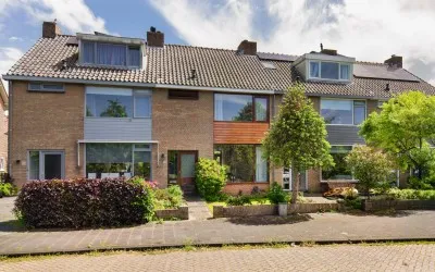 Tussenwoning te koop: Abel Tasmankade 31, Van Galenbuurt Haarlem