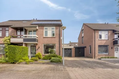 Tussenwoning te koop: Abersland 2302, Abersland Wijchen