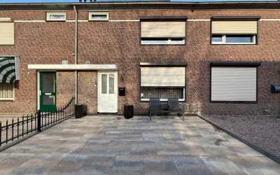 Tussenwoning te koop: Abraham Bloemaertstraat 29, Bloemvelden Helmond