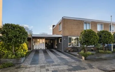 Tussenwoning te koop: Abraham Kuyperweg 16, De Bilt