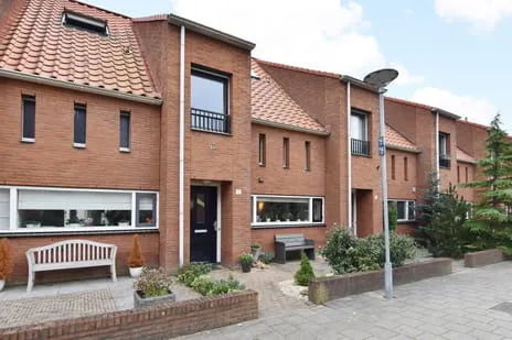 Tussenwoning te huur: Abrikozenplein 10, Essellanden Wateringen