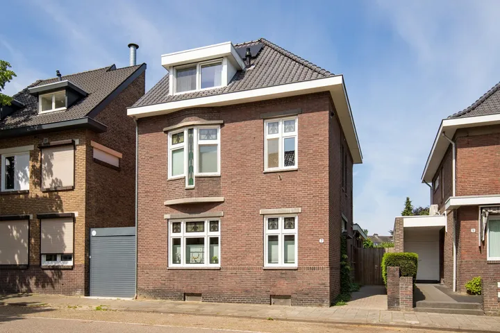 Vrijstaande woning te koop: Abtenlaan 7, Holz Kerkrade