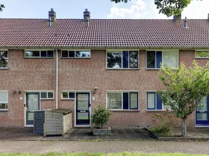 Tussenwoning te koop: Acacia 15, Kersenboogerd-Zuid - Buurt 33 03 Hoorn