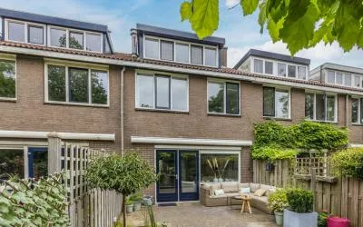 Tussenwoning te koop: Acacia 7, Hooghen Hoeck Hellevoetsluis