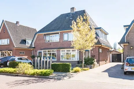 Twee-onder-één-kap te koop: Acacialaan 132, Oosseld / Vijverberg - zuidwest Doetinchem