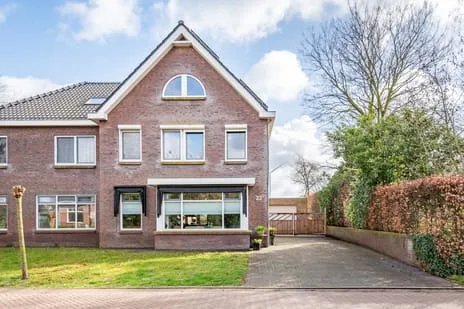 Twee-onder-één-kap te koop: Acacialaan 23A, Netterden Netterden