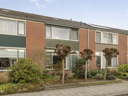 Tussenwoning te koop: Acacialaan 47, Winterswijk