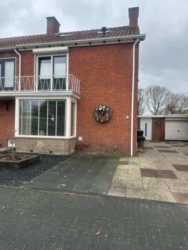 Tussenwoning te koop: Acacialaan 4A, Winschoten-Bomenbuurt Winschoten
