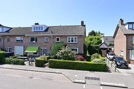 Hoekwoning te koop: Acacialaan 7, Nieuw-Loosdrechtsedijk Loosdrecht